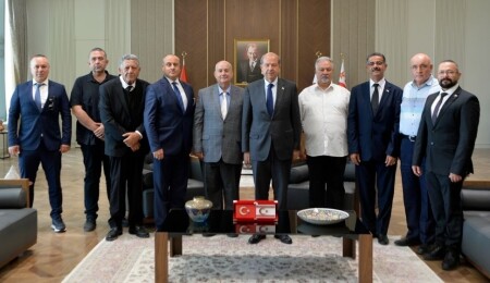 Tatar: Mülkiyetle ilgili tutuklamaların iki devletli siyasetin sonucu olarak düşünülmesi samimiyetsizdir