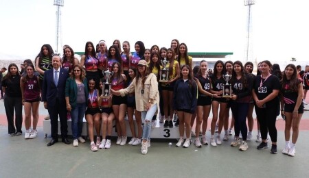 Kurtuluş Lisesi çifte şampiyon