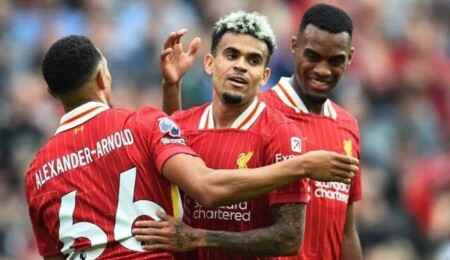 Liverpool, Bournemouth'u 3 golle geçti