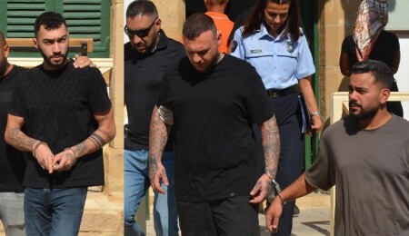 Uyuşturucu madde ve reçeteye tabi haplarla yakalanan zanlılar 7 gün tutuklu kalacak