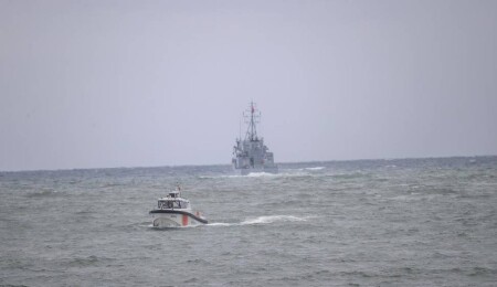 Marmara Denizi'nde batan geminin mürettebatı "kameralı can simidi"yle de aranıyor