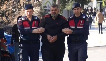 Hatay'da depremde yıkılan Kule Apartmanı'nın müteahhidi Antalya'da tutuklandı