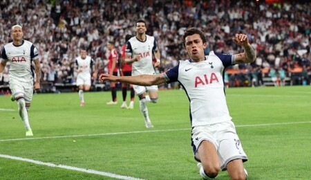 Spurs beat Man Utd 1-0 in Scrappy Europa League Final