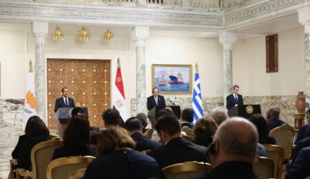 Kahire İş Konferansı’nda, Güney Kıbrıs, Mısır ve Yunanistan ticaret odaları bir araya geldi