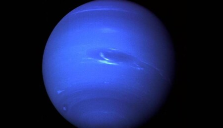 NASA teleskobu, Neptün'ün tuhaf uydusunun geçmişini aydınlattı