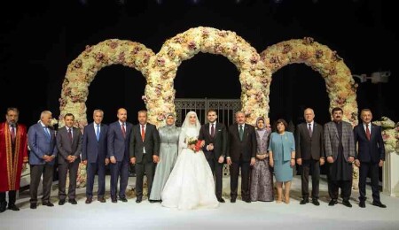 Meclis Başkanı Töre, TBMM Başkanı Şentop’un oğlunun nikah şahitliğini yaptı