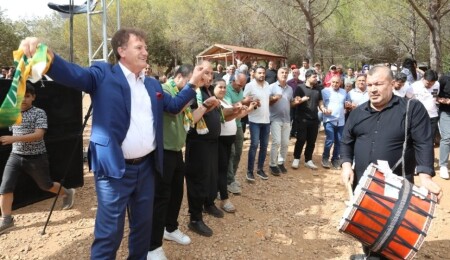 Erhan Arıklı'dan, kendisiyle alay edenlere: Çifte standartlı ırkçı-faşist solcular...