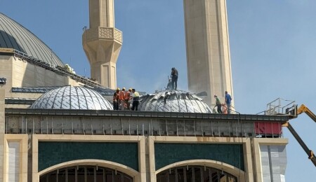 Cumhurbaşkanlığı Yerleşkesi’ndeki camide yangın çıktı: İtfaiye zamanında müdahale etti
