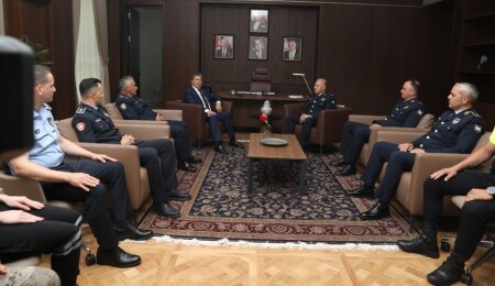 Başbakan Üstel, Kasım Kuni'yi kabul etti: Hız kameralarından elde edilen gelir, polise aktarılacak