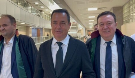 Acun Ilıcalı, 'yasa dışı bahis' davasında hakim karşısına çıktı: Gelirinin 5 milyon TL olduğunu açıkladı