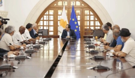 Kıbrıslılar Barış ve Dayanışma Heyeti, Hristodulidis ile görüştü: Holguin temaslarını tamamladı