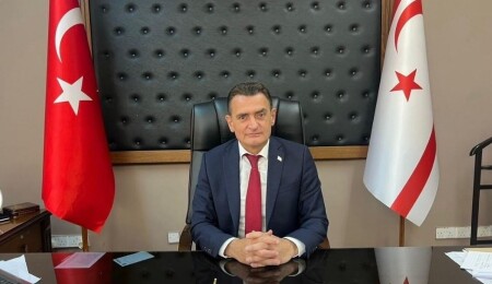 Oğuz, Güney Kıbrıs’taki bayrak yakma provokasyonunu eleştirdi: Nefret ve saygısızlık asla kabul edilemez
