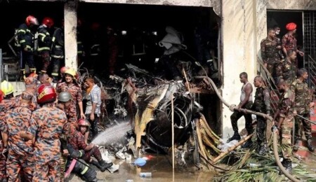 Bangladeş'te askeri eğitim uçağı, okul kampüsüne düştü: 19 kişi hayatını kaybetti