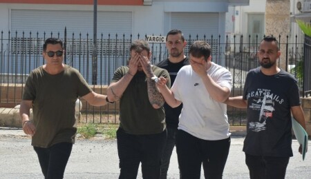 Ev ve araçlarında silah, mermi ve uyuşturucu tespit edildi: Zanlılar, 8 gün tutuklu kalacak!