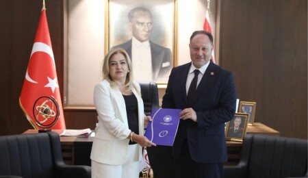 Cumhuriyet Meclis Başkanı Ziya Öztürkler, Ombudsman Varol’u kabul etti: 39. Dönem Raporu sunuldu