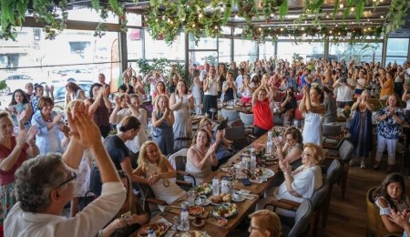 Tufan Erhürman: Bütün rozetleri kaldırdık; hepimizin kalbi çocuklarımız, için atıyor!