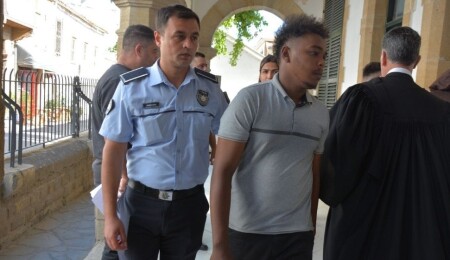 Lefkoşa’da sigortasız araç zincirleme kazaya sebep oldu: 230 bin TL'lik hasara yol açtı