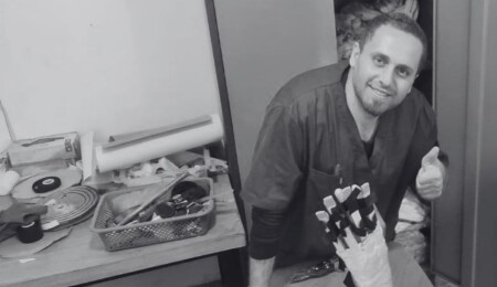 İsrail, Gazze'de Sınır Tanımayan Doktorlar'a saldırdı; 1 sağlık personeli hayatını kaybetti