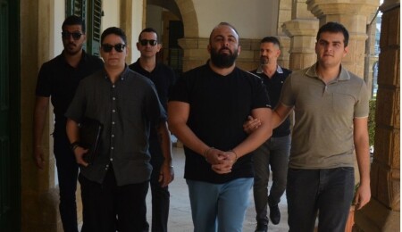 Hastaneden yüklü miktarda para çalmakla itham edilen veznedar 100 bin TL teminatla serbest