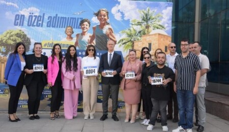 Çalışma ve Sosyal Güvenlik Bakanlığı, Kahve Dünyası Lefkoşa Maratonu’na kayıt yaptırdı