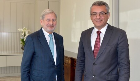 Tufan Erhürman, AB Kıbrıs Özel Temsilcisi Hahn'ı kabul etti