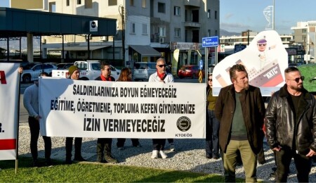 KTOEÖS'ten eylem: Hükümet "yolsuzluk, rüşvet, hırsızlık ve sahtekarlık" suçlarından soruşturulmalı