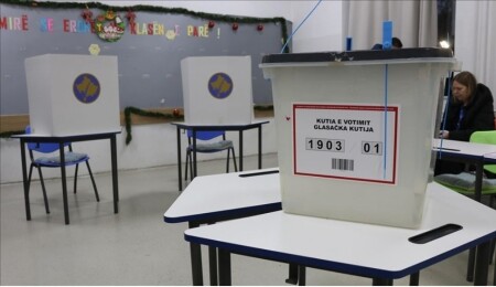 Kosova'da 2 milyona yakın seçmen sandık başına gidiyor