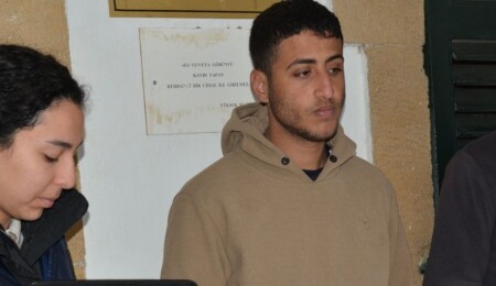 Lefkoşa'da 2 camiden bağış kutusu hırsızlığı: Kalacak yeri olmayan zanlı 15 günü aşmayacak şekilde cezaevinde