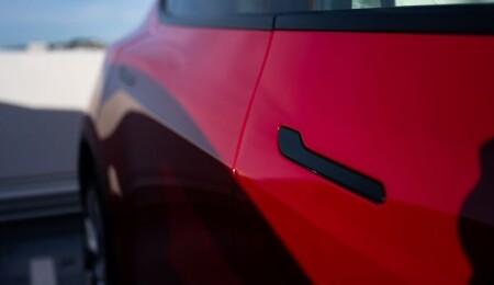 Çin, elektrikli araçlarda gizli kapı kollarını yasaklıyor