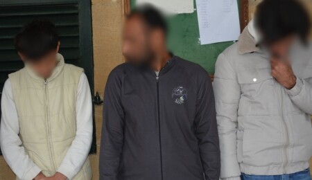 Ülkede izinsiz ikametle itham edilen 3 kişi 8 gün tutuklu kalacak