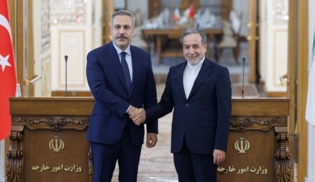 Hakan Fidan ve Abas Erakçi telefonda son gelişmeleri değerlendirdi