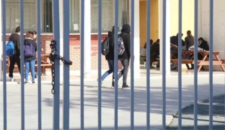 Güney Kıbrıs’ta okullarda din dersi ve sabah duası uygulaması yeniden gündemde