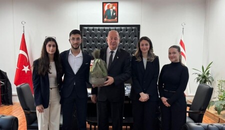 GHD heyeti Sağlık Bakanı Dinçyürek’i ziyaret etti: Genç hekimlerin sağlık sistemindeki yeri tartışıldı