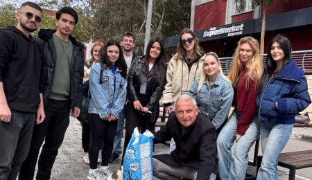 Doğayı ve Canlıyı Koruma Derneği, sokak hayvanlarını besledi