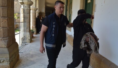 Lefkoşa’da bıçaklı kavgaya karışan zanlı teminatla serbest