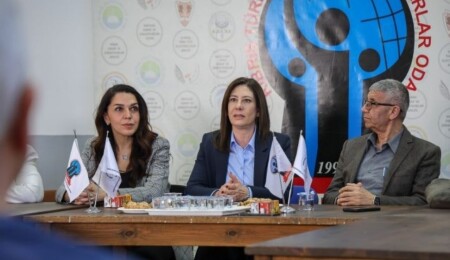 CTP’den KTEZO’ya ziyaret: Ekonomik kriz ve çözüm yolları ele alındı