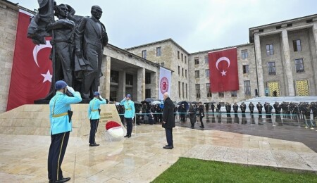 TBMM’de 23 Nisan ve 106'ncı yıl töreni gerçekleştirildi