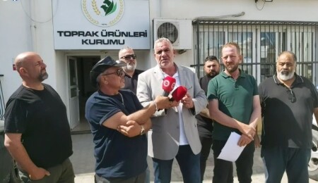 Hayvan Üreticileri TÜK önünde: Kredili arpayı Koop 7.25'ten borçlandı, TÜK 10.25'ten sattı
