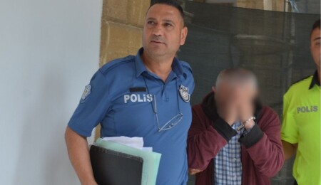 Cinsel istismarla suçlanan öğretmene cezaevi kararı: Avukat “şefkatle sarıldı” savunması yaptı