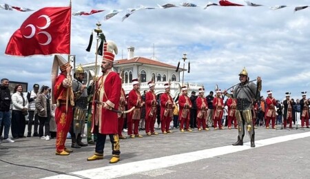 Türkiye'de İstanbul’un fethinin 573'üncü yılı “Fetih Yürüyüşü” ile kutlandı
