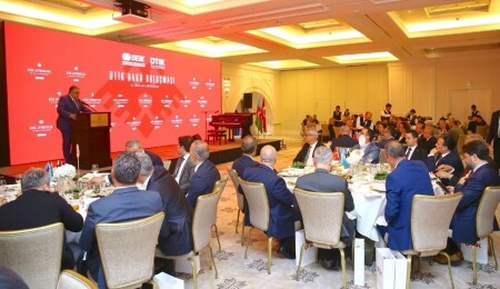 Dünya Türk İş Konseyi, iş insanları ve devlet yetkililerini Bakü'de buluşturdu