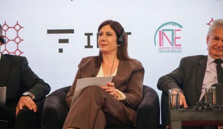 Sıla Usar İncirli: Gençler, belirsiz değil güven ve refah içinde bir geleceği hak ediyor