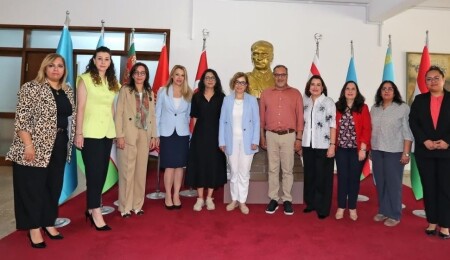 DİMED’den Kemal Saraçoğlu Vakfı’na anlamlı bağış