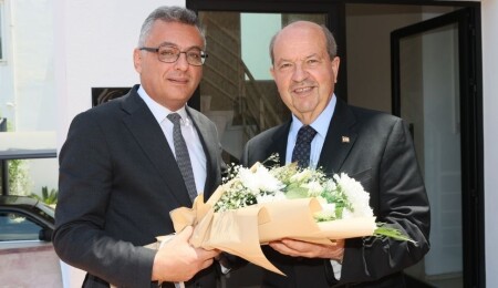 Erhürman’dan eski cumhurbaşkanlarına ziyaret: Kıbrıs sorunu hakkında fikir alışverişi yapıldı