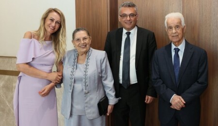 Erhürman çifti, Derviş Eroğlu ve eşini ağırladı: Kıbrıs sorunu görüşüldü