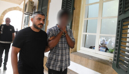 Evinde 87 gram uyuşturucu ve iki hassas terazi bulundurmakla itham edilen zanlı cezaevine gönderildi