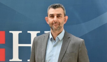 Aral Moral, Hasan Küçük'ü eleştirdi: Samimi değilsiniz