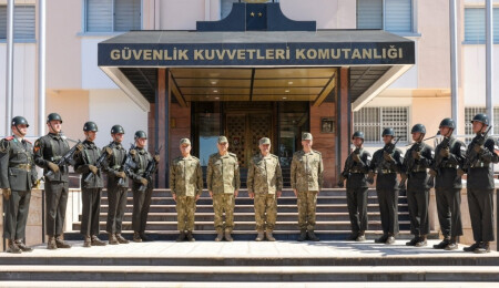 Barış Kuvvetleri Komutanlığında devir teslim töreni: Görevi Korgeneral Ertan İnaltekin devraldı