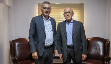 Erhürman’dan eski Cumhurbaşkanlarına özel ziyaretler: Herkesle temas kurmaya devam edeceğiz!