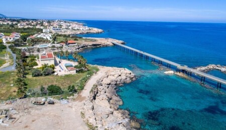 Lapta sahil yürüyüş yolu için halkın görüşleri toplanıyor